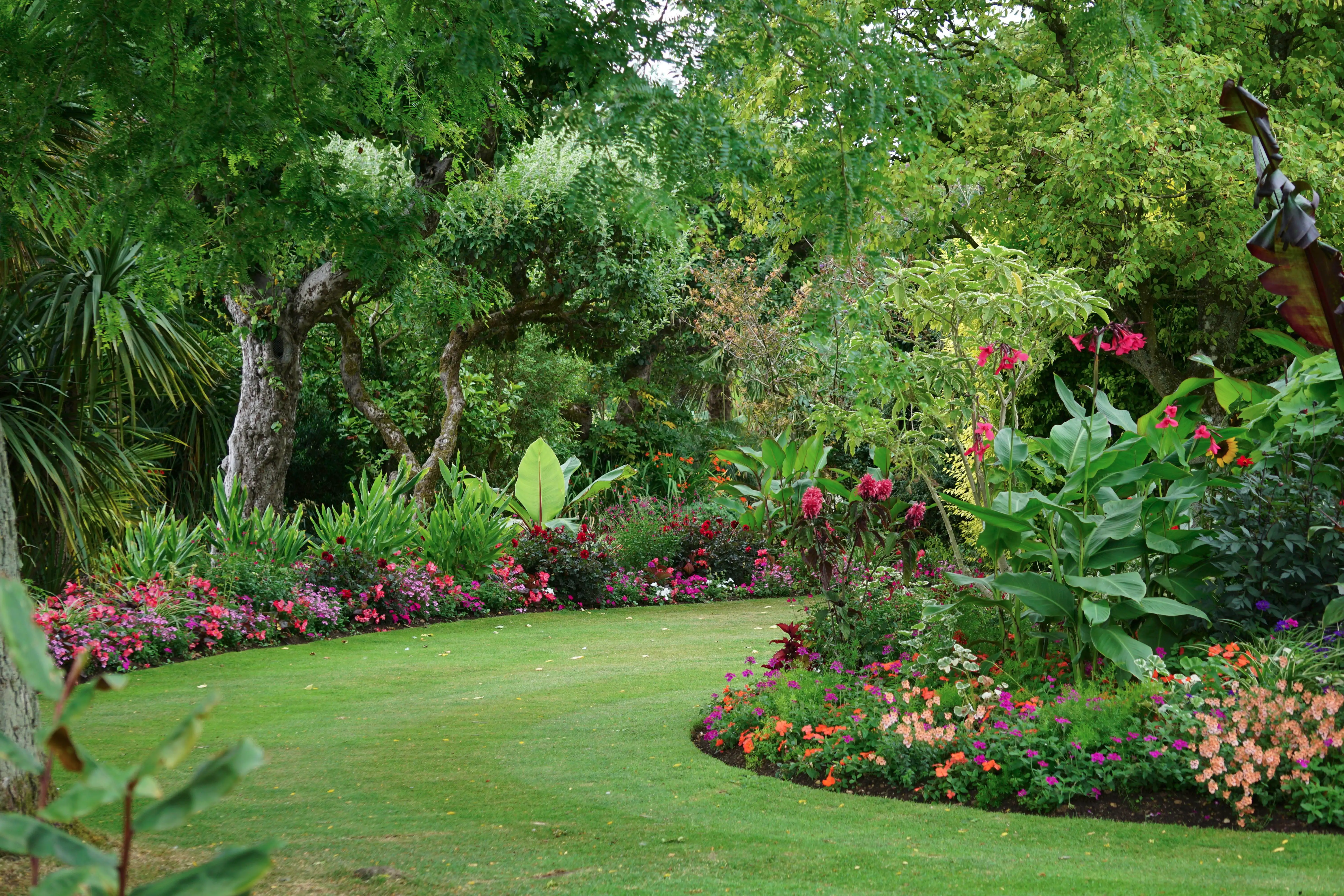 Designed landscape bed